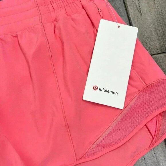 Lululemon NWT Hotty Hot High-Rise Short 2.5" Sakura Pink - Picture 5 of 9